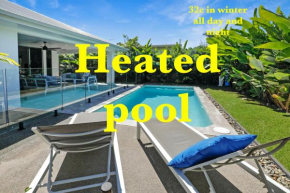 Seaside 300m to beach 32c pool for cooler months
